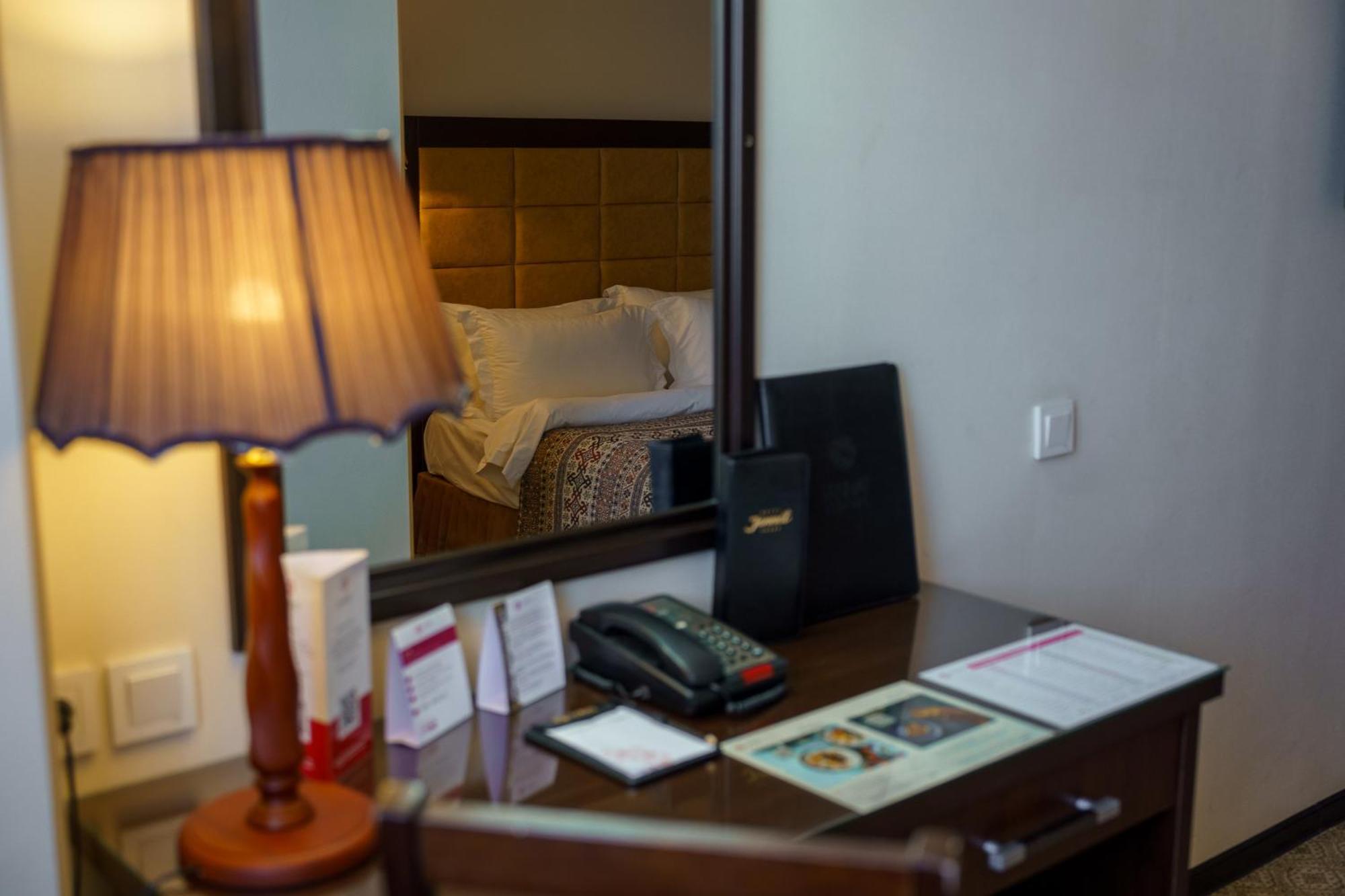 Hotel Jannat Regency Biškek Exteriér fotografie