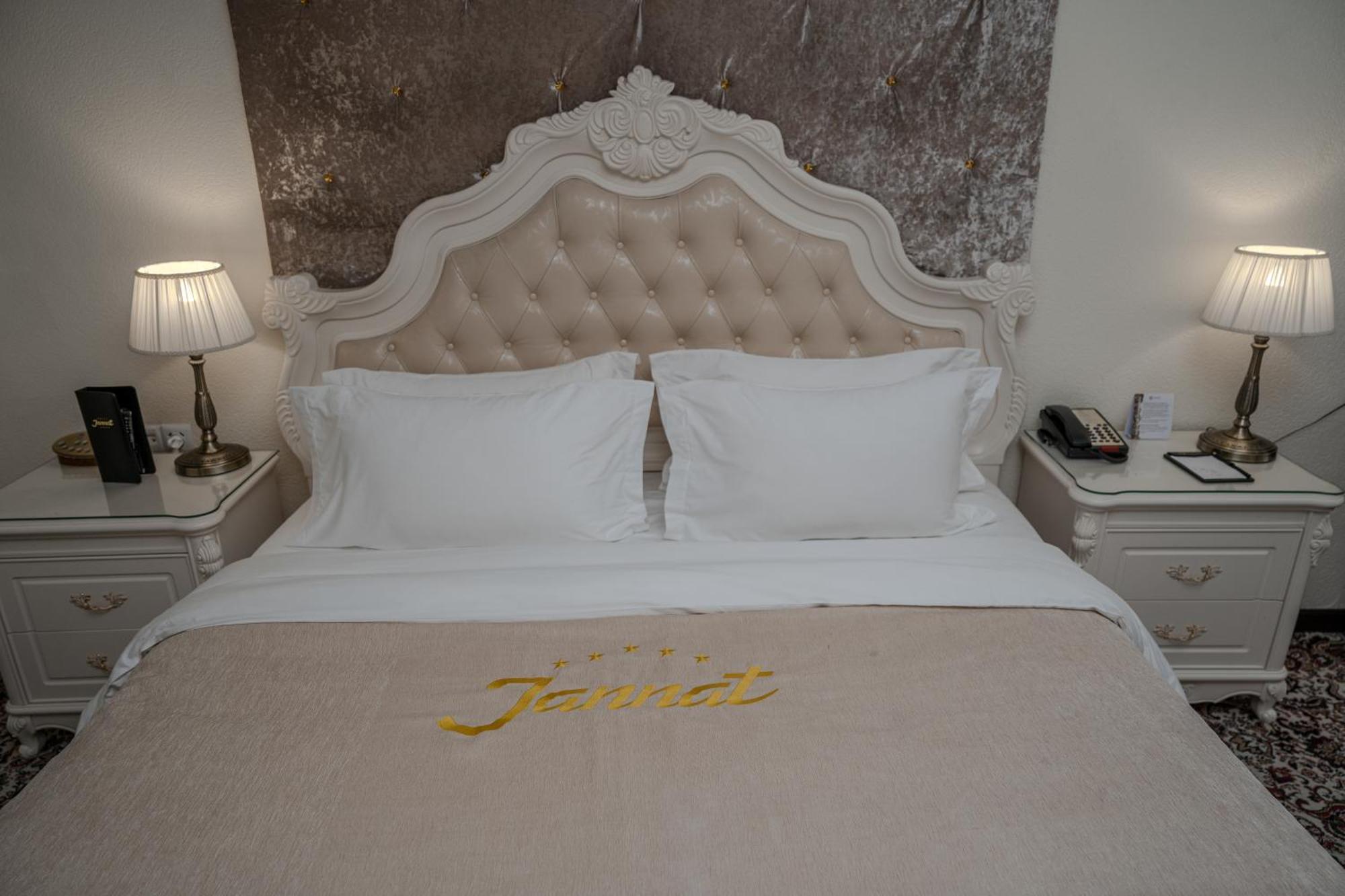 Hotel Jannat Regency Biškek Exteriér fotografie