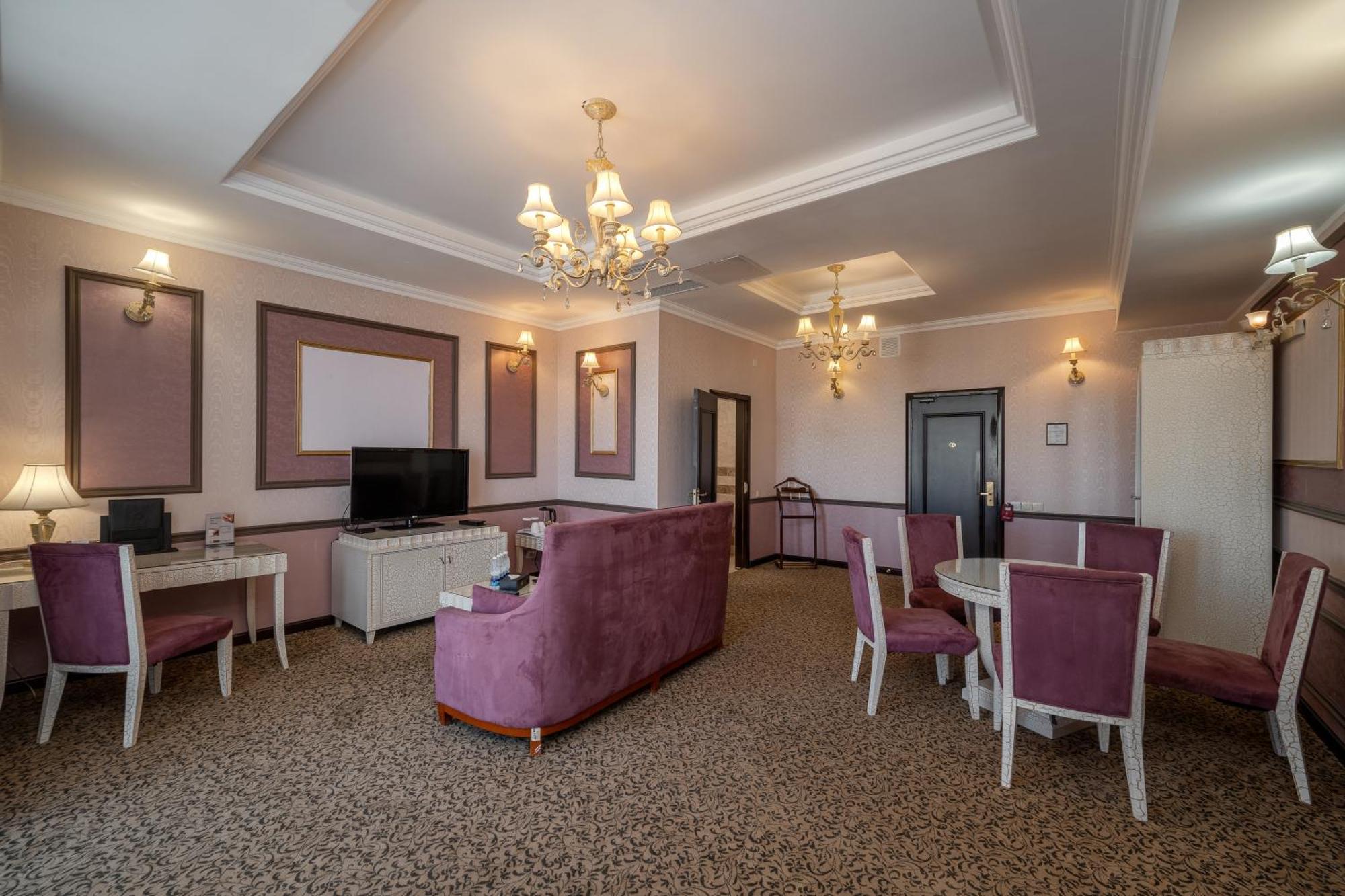 Hotel Jannat Regency Biškek Exteriér fotografie