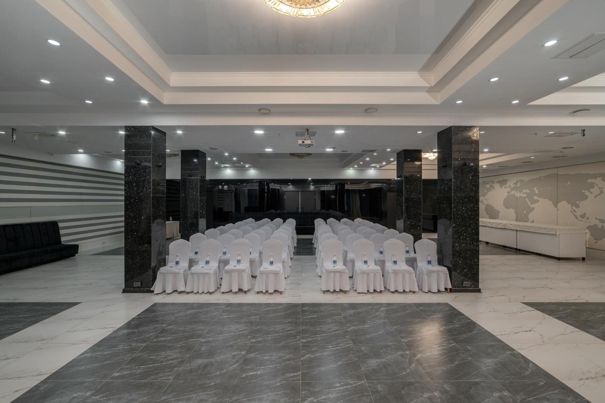 Hotel Jannat Regency Biškek Exteriér fotografie