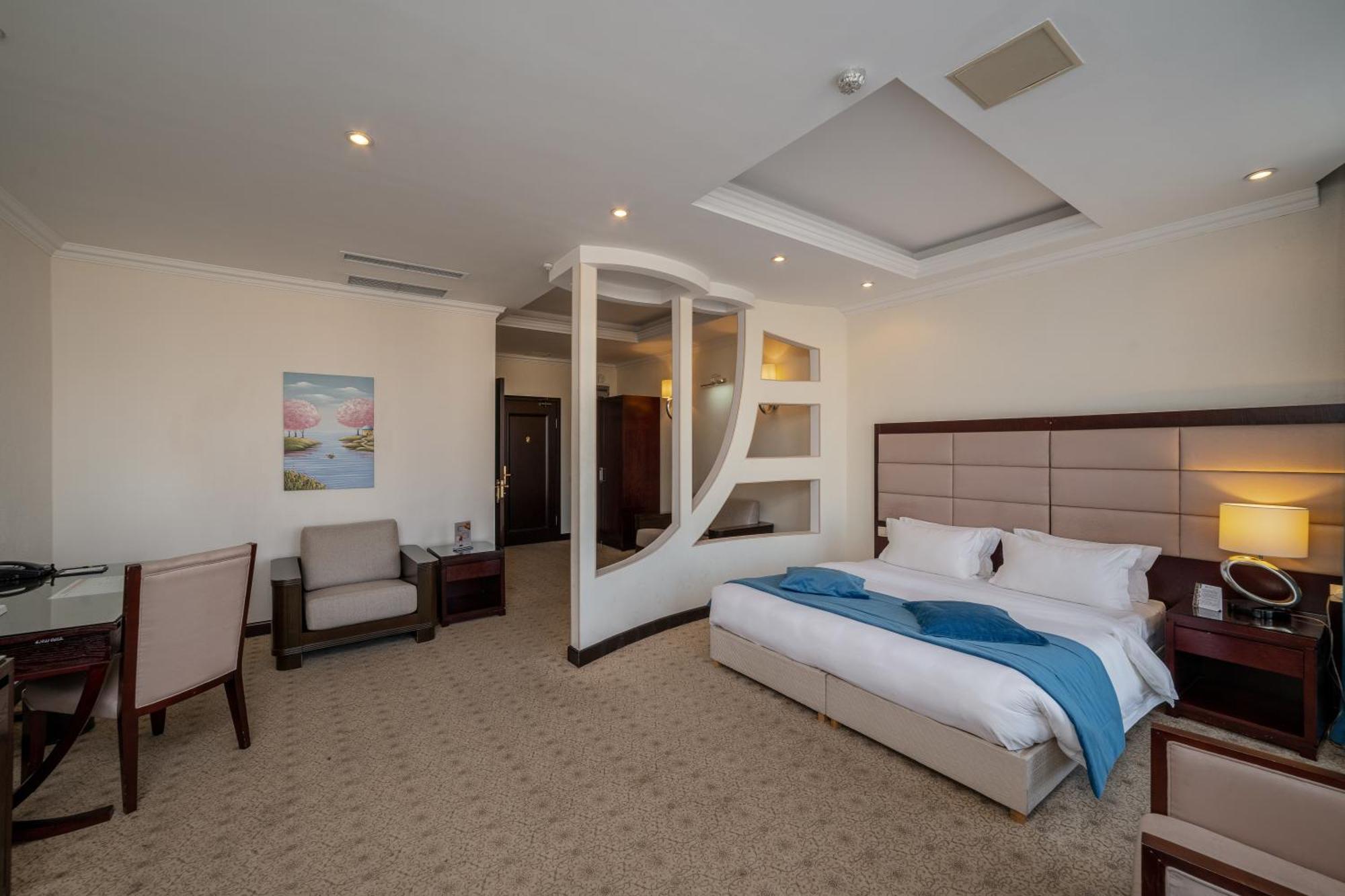 Hotel Jannat Regency Biškek Pokoj fotografie