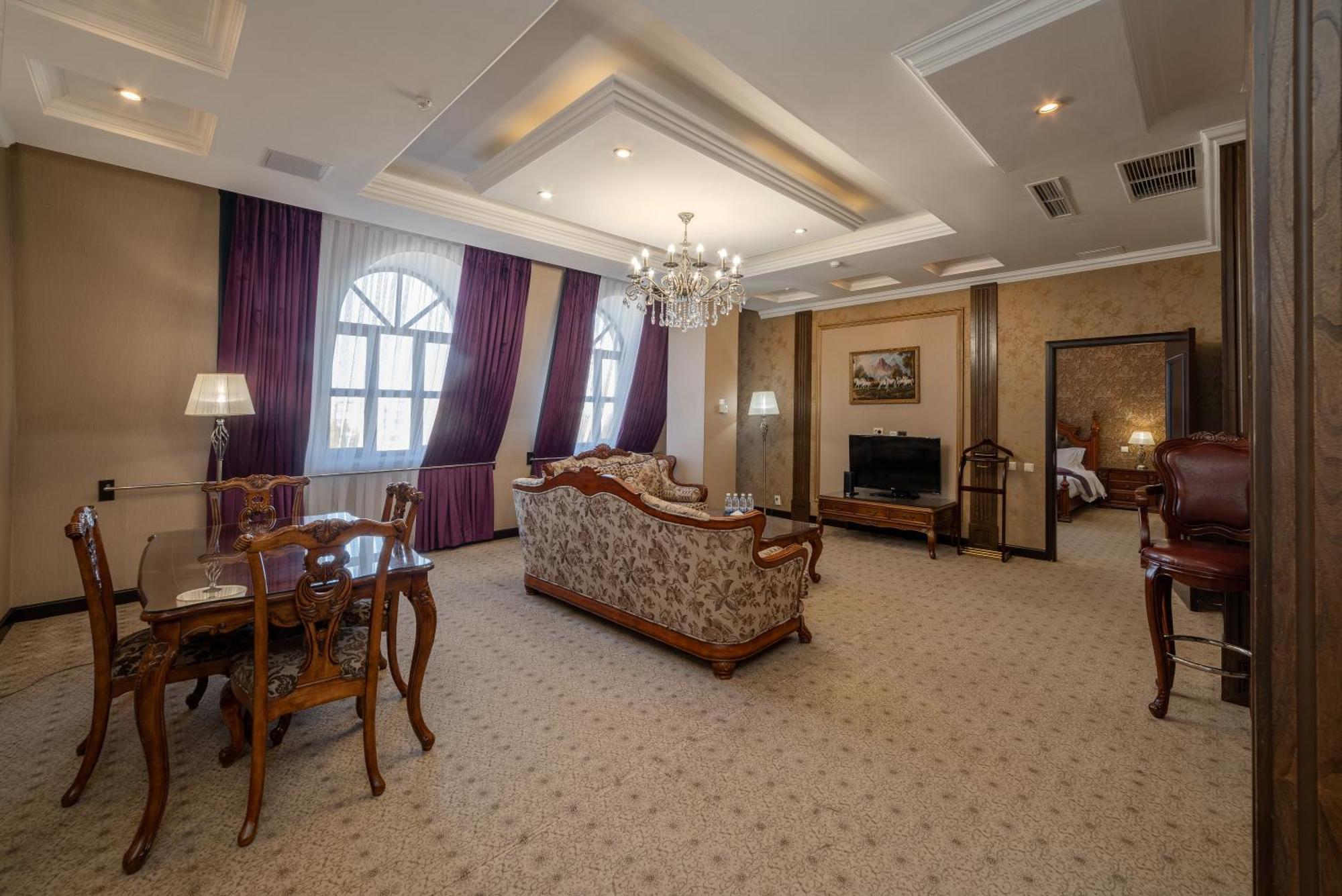 Hotel Jannat Regency Biškek Pokoj fotografie